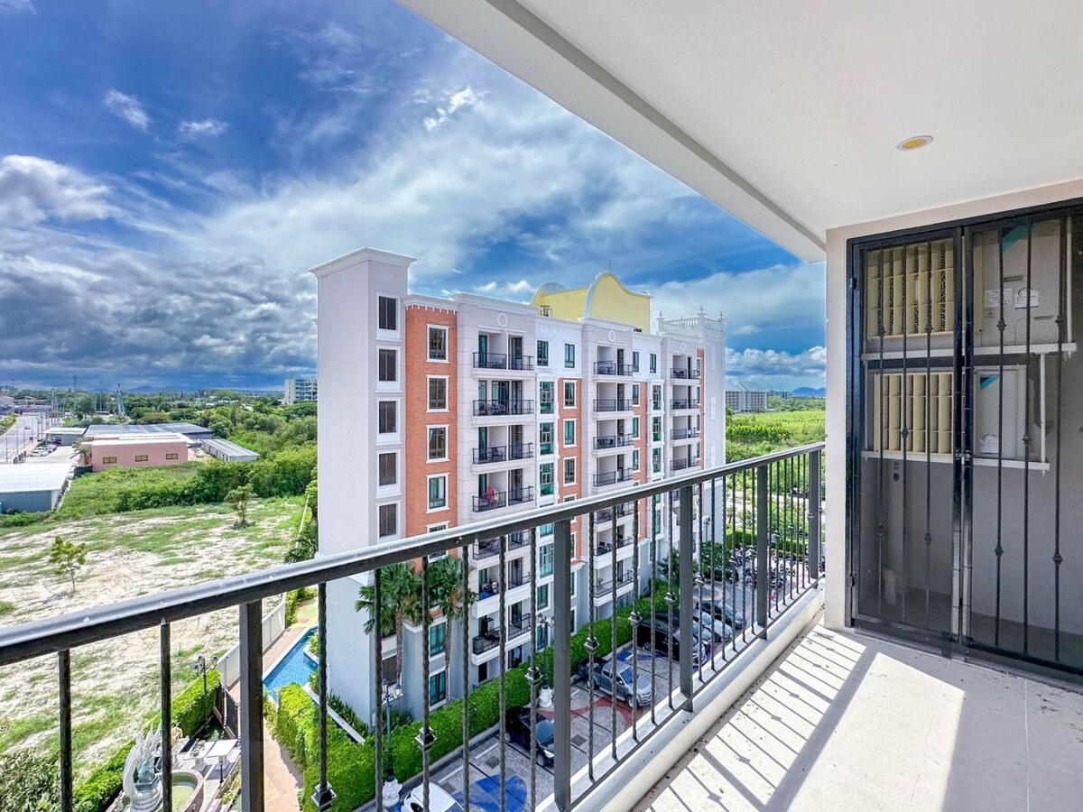 Priestranný 3-izbový apartmán v španielskom štýle | Pattaya, Thajsko — foto 14
