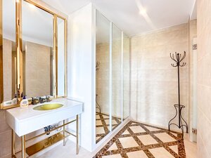 Priestranný 3-izbový apartmán v španielskom štýle | Pattaya, Thajsko — foto 11