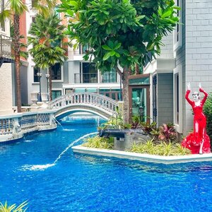 Priestranný 3-izbový apartmán v španielskom štýle | Pattaya, Thajsko — foto 16