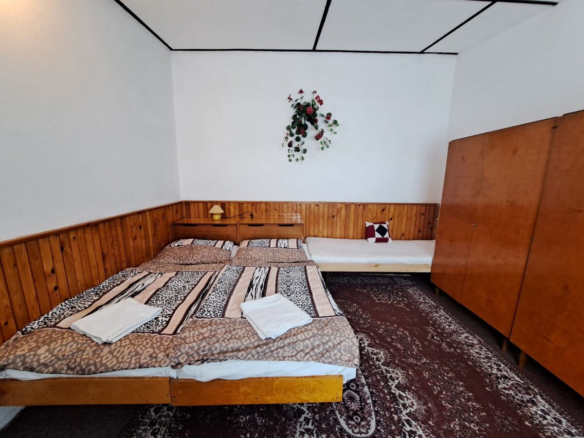 Prenájom pekného apartmánu v dome vo Veľkej Lomnici — foto 2