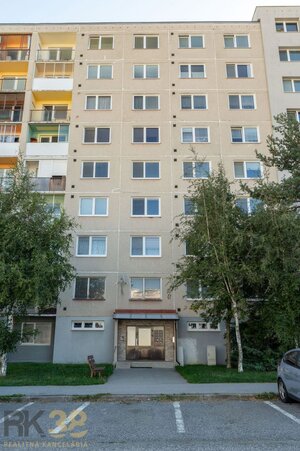 Na predaj: Zrekonštruovaný 3-izbový byt  s loggiou | Poprad- Suchoňova — foto 9
