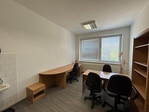 Prenájom kancelárskych priestorov/garáže v Kežmarku v centre — foto 9