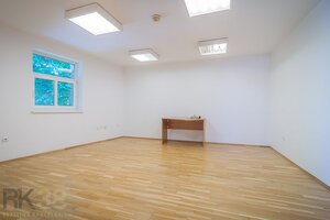 Prenájom kancelárskych priestorov s výbornou polohou blízko stanice — foto 4