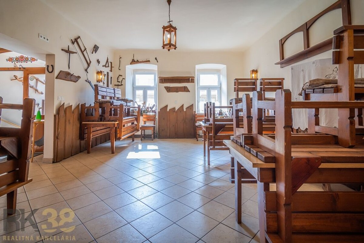 Reštauračný objekt s možnosťou prestavby na byty či kancelárie — foto 5