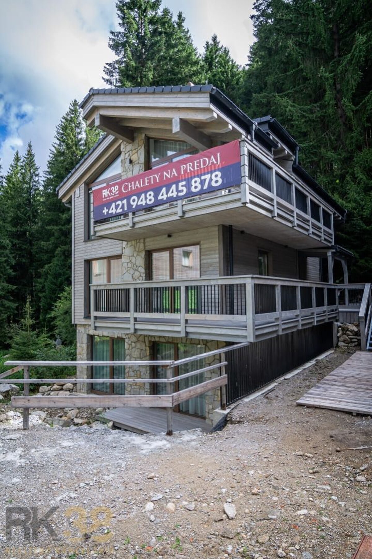 Exkluzívny apartmán s investičným potenciálom na Záhradkách v Jasnej — foto 15