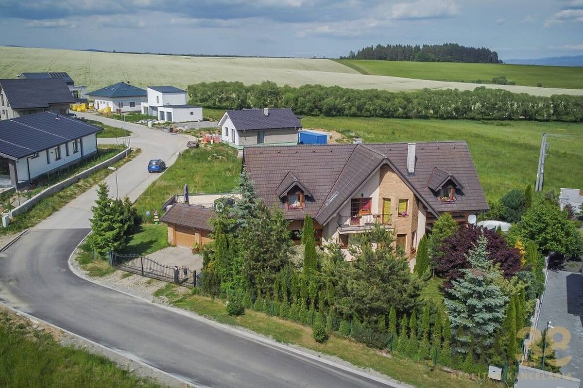 Rodinný dom v podtatranskej obci Stará Lesná — foto 2
