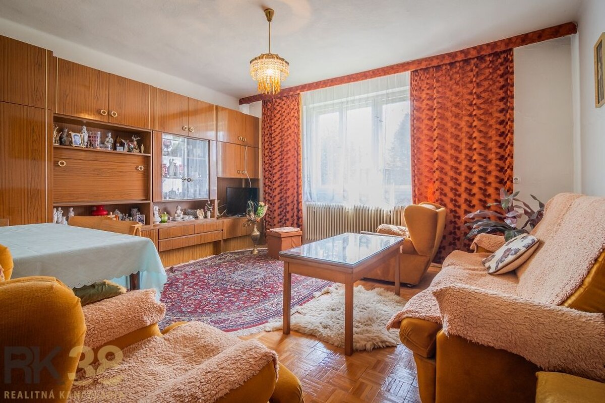 Rodinný dom v Mlynici so slnečným pozemkom a výborným potenciálom — foto 6
