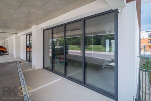 Na predaj–priestranné obchodné priestory v projekte Baťove rezidencie — foto 6