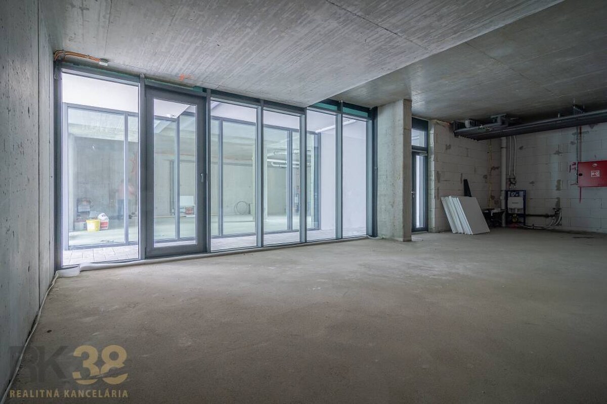 Na predaj – obchodné priestory v projekte Baťove rezidencie, Svit — foto 7