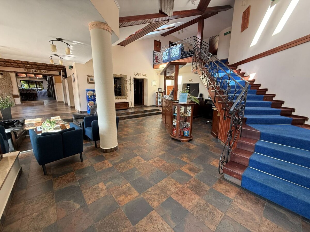 Zabehnutý hotel Amália s wellnesom v srdci Vysokých Tatier — foto 16