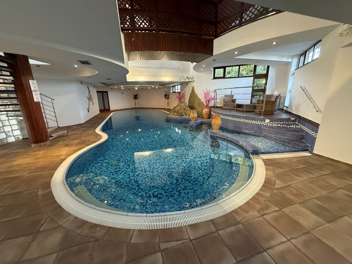 Zabehnutý hotel Amália s wellnesom v srdci Vysokých Tatier — foto 20
