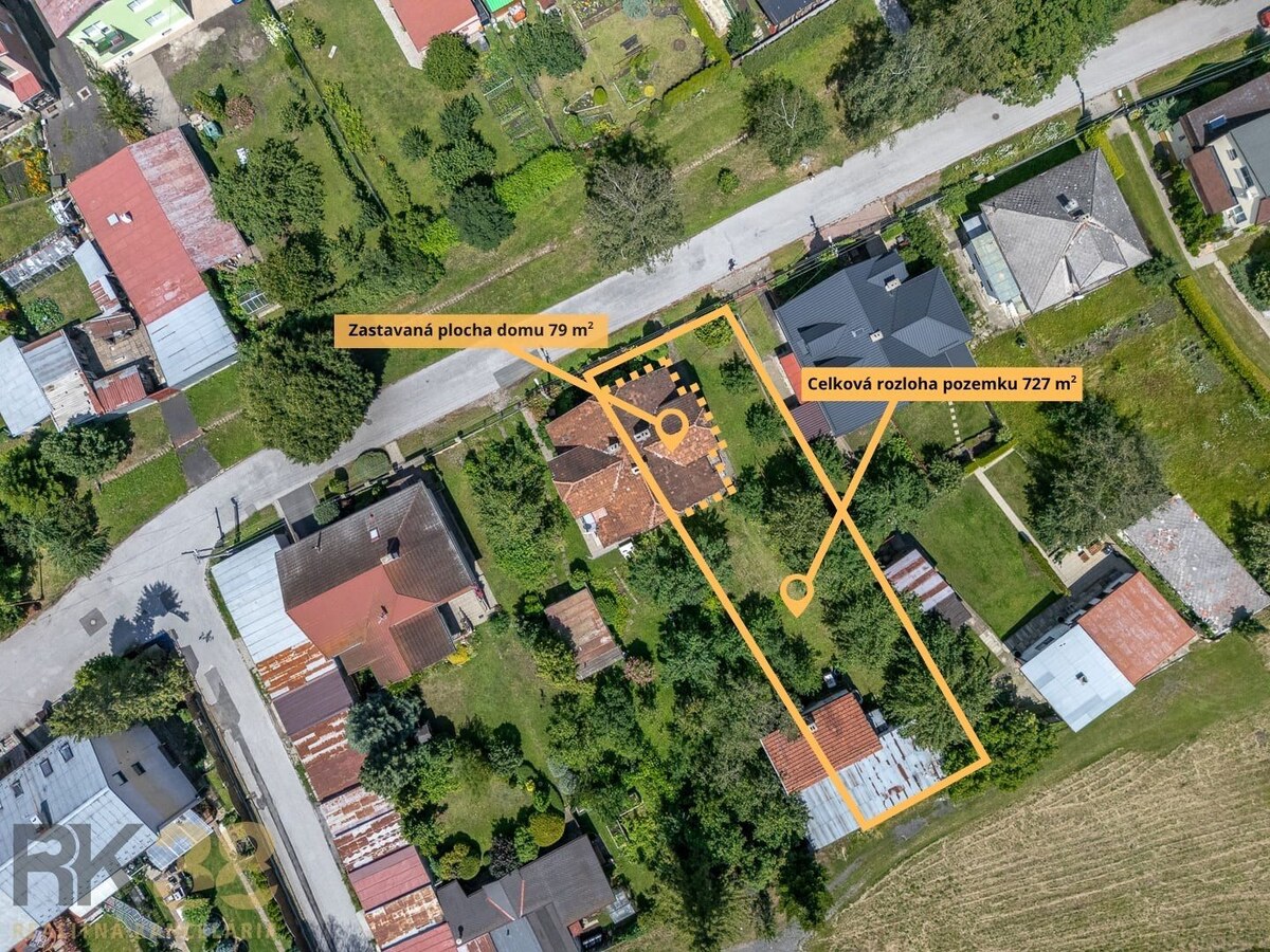 Rodinné bývanie s veľkým pozemkom a potenciálom ďalšej výstavby — foto 14