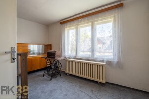 Rodinné bývanie s veľkým pozemkom a potenciálom ďalšej výstavby — foto 8