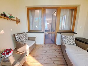 Priestranný apartmán v Starej Lesnej na prenájom — foto 16