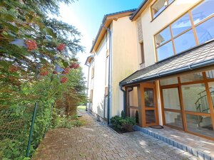 Priestranný apartmán v Starej Lesnej na prenájom — foto 19