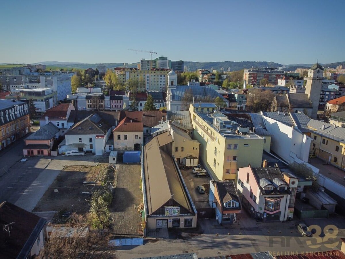 Exkluzívne: Komerčná budova priamo na Námestí sv. Egídia — foto 7