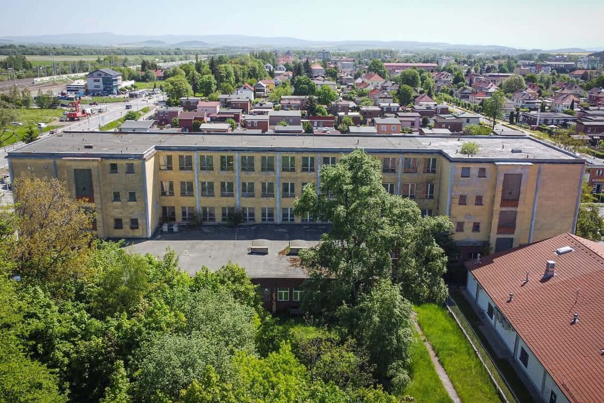 Predaj budovy vo Svite vhodnej na prerobenie na bytový dom — foto 3