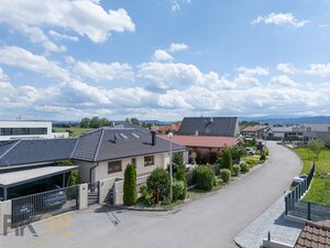 Nadčasový 5-izbový rodinný dom vo Veľkom Slavkove — foto 4