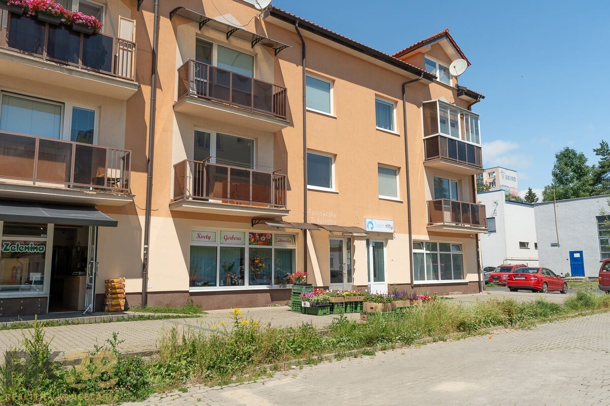 PREDAJ: 2-izbový byt s balkónom v novšej tehlovej bytovke — foto 9