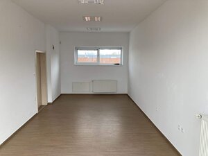Prenájom kancelárie na námestí v Poprade — foto 10