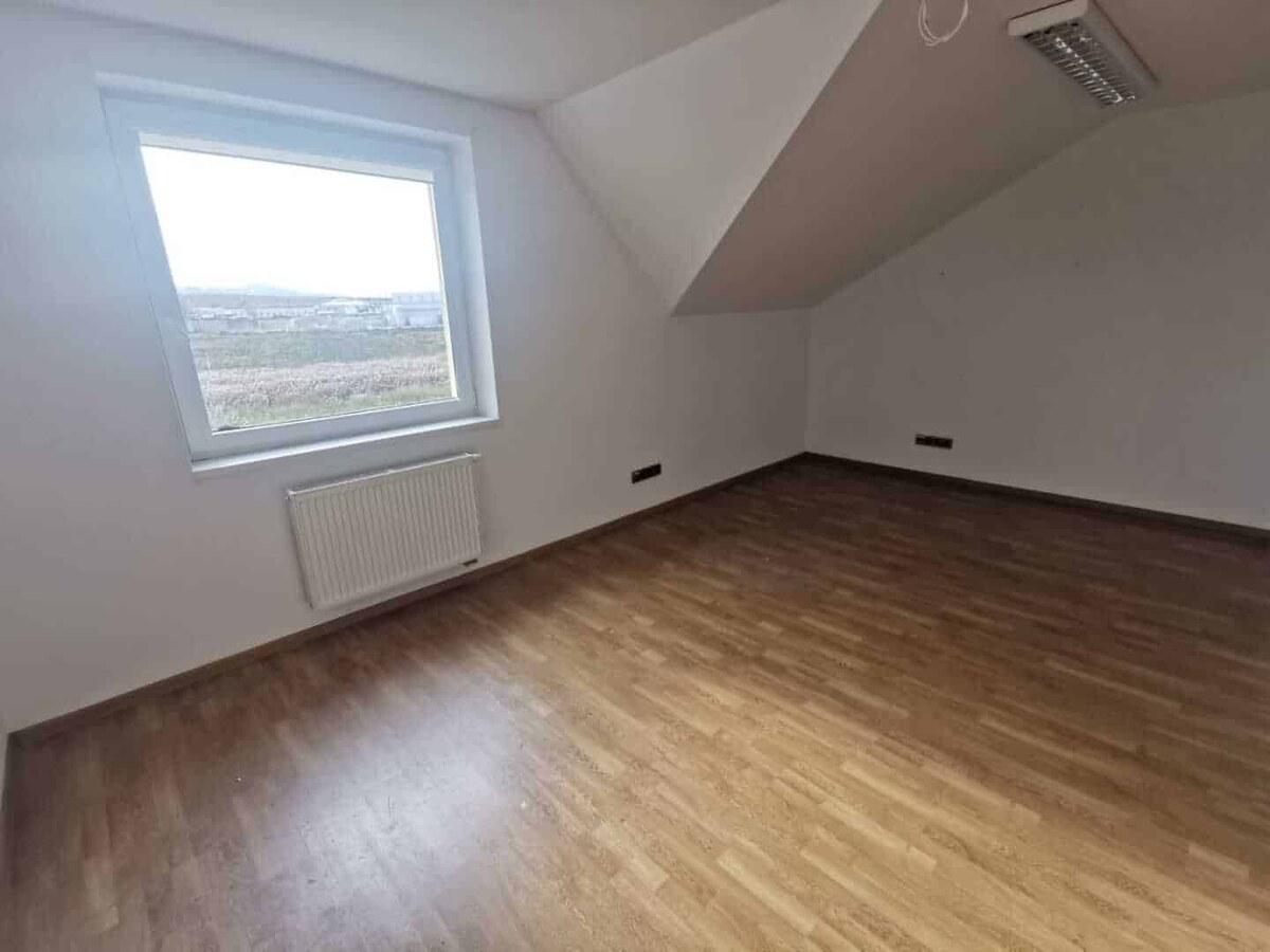 Prenajmem skladové a administratívne priestory v Poprade — foto 8