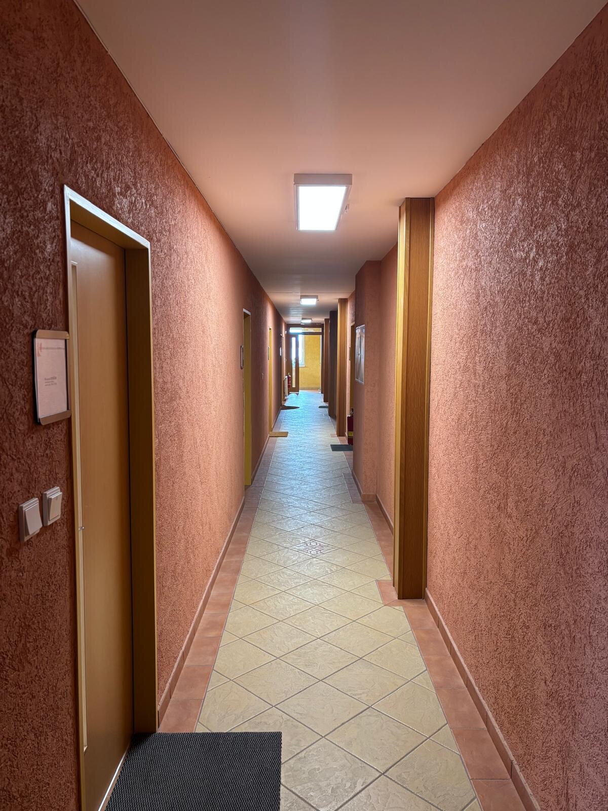 Prenájom kancelárskych priestorov v areáli na Hraničnej ulici, Poprad — foto 10