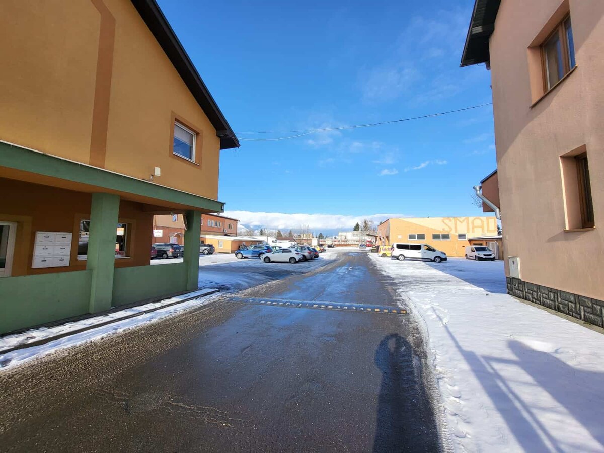 Prenájom kancelárskych priestorov v areáli na Hraničnej ulici, Poprad — foto 13
