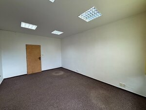 Prenájom kancelárskych priestorov v areáli na Hraničnej ulici, Poprad — foto 4