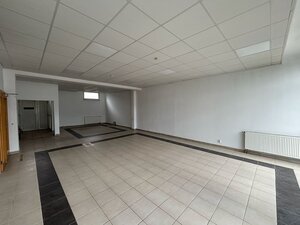 Obchodný/kancelársky priestor na prenájom Poprad, Hraničná ulica — foto 4
