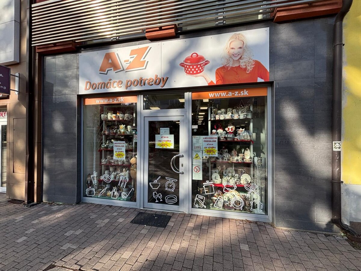 Na prenájom obchodný priestor s výkladom v centre mesta Poprad