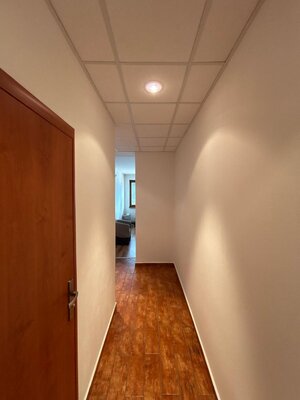 Administratívne priestory na prenájom v blízkosti centra a stanice v P — foto 6