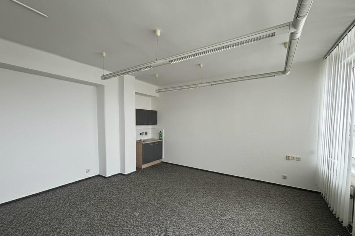 Prenájom kancelárskych priestorov v Poprade v centre — foto 12