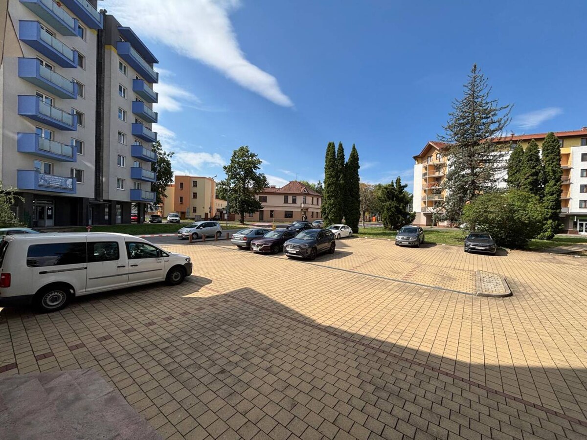 Prenájom kancelárskych priestorov v Poprade v centre — foto 18