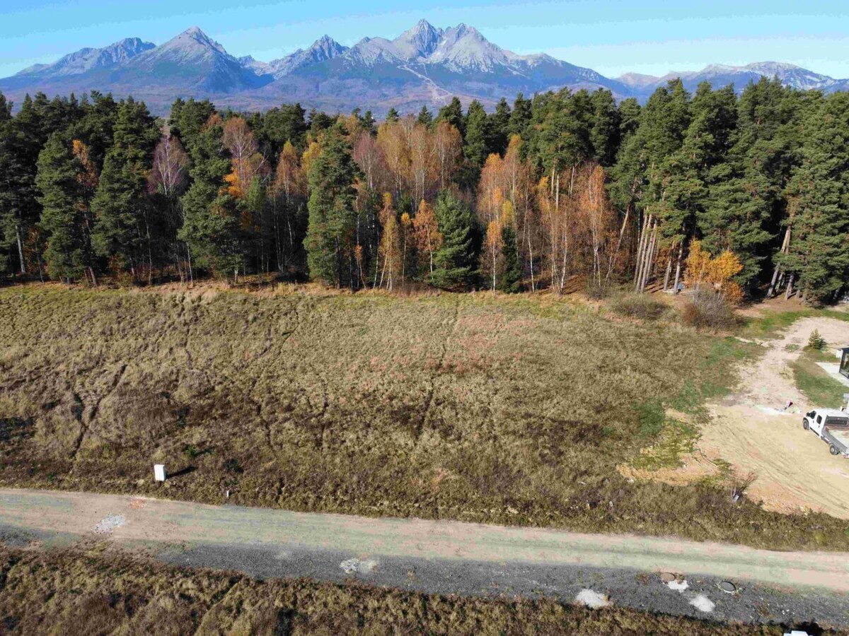 Priestranný pozemok pri golfovom areáli pod Tatrami — foto 4