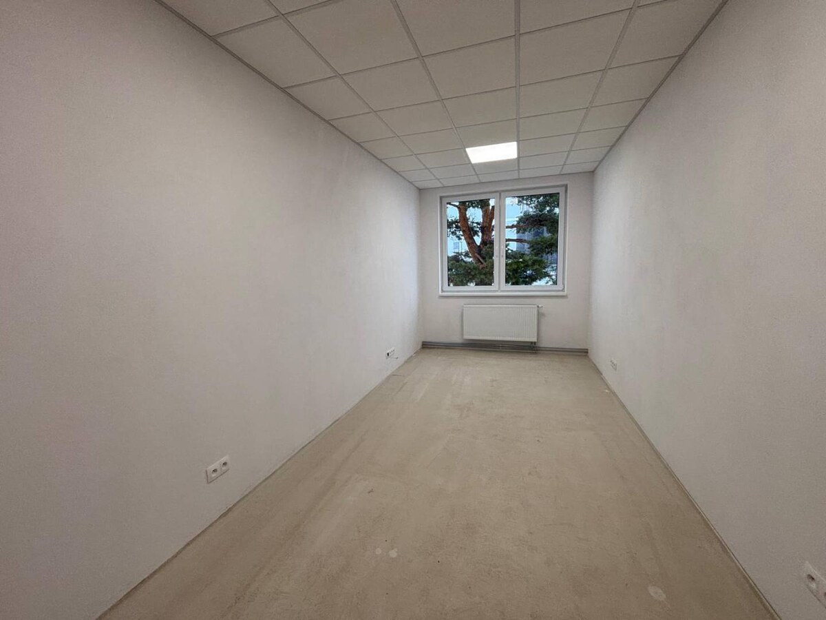 Prenájom nových kancelárskych priestorov a skladov na Teplickej ulici — foto 6