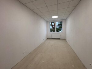 Prenájom nových kancelárskych priestorov a skladov na Teplickej ulici — foto 6