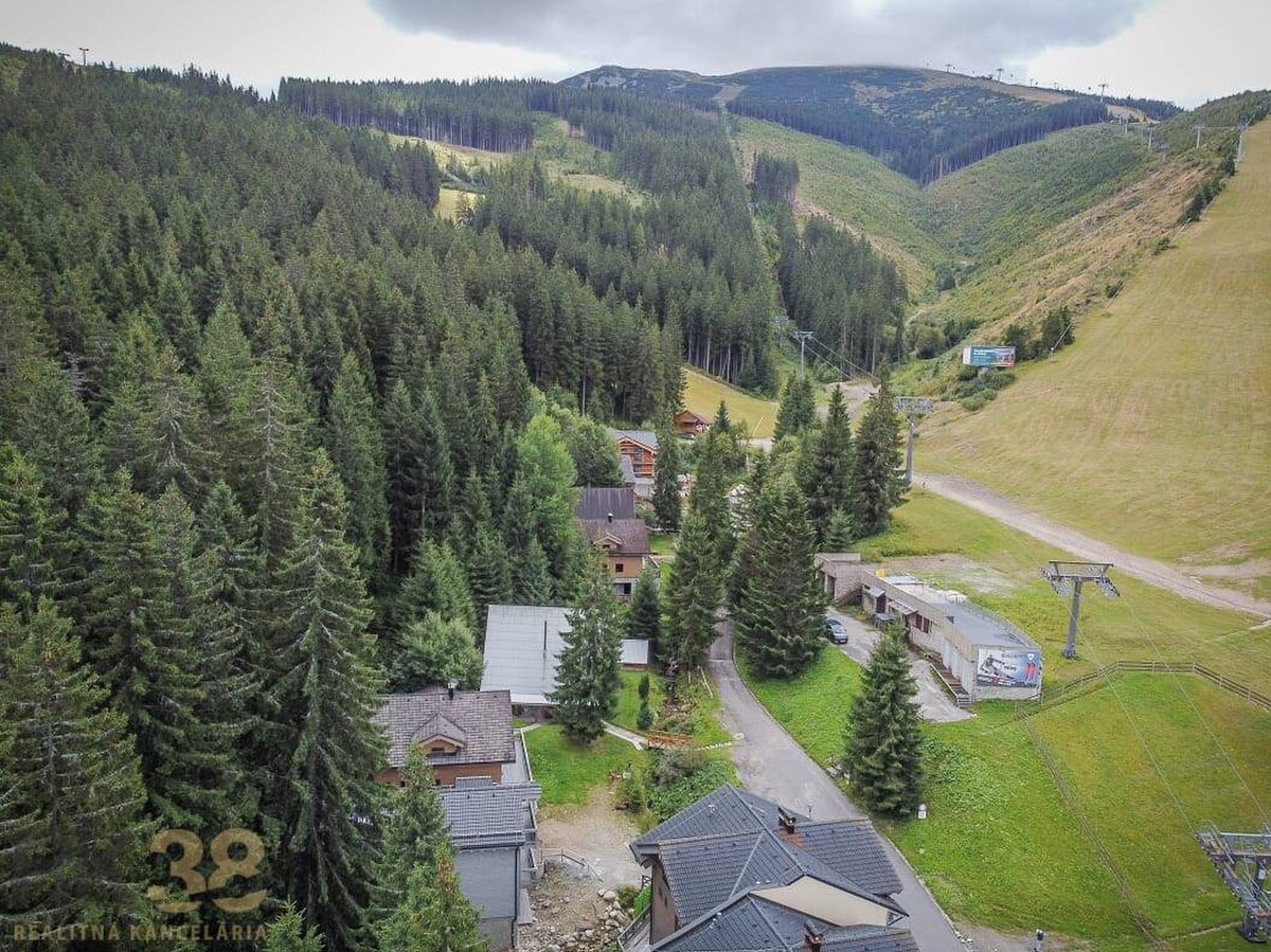 Lukratívny chalet v TOP lokalite v Jasnej v Nízkych Tatrách — foto 6