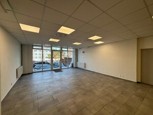 PRENÁJOM – Zrekonštruované obchodné/administratívne priestory — foto 1