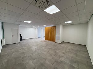 PRENÁJOM – Zrekonštruované obchodné/administratívne priestory — foto 4