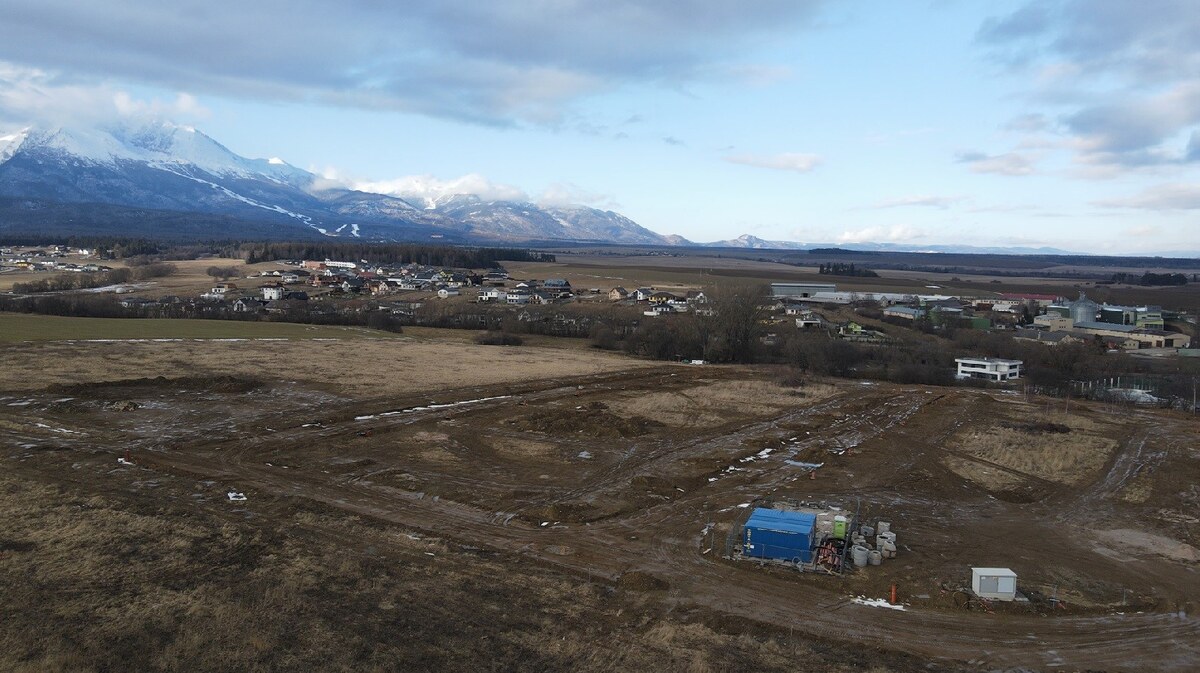 Pozemky pre developerský projekt na výstavbu 6-tich rodinných domov — foto 2