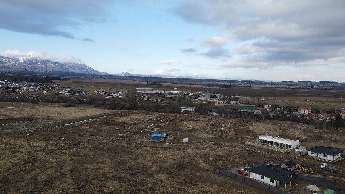 Pozemky pre developerský projekt na výstavbu 6-tich rodinných domov — foto 5