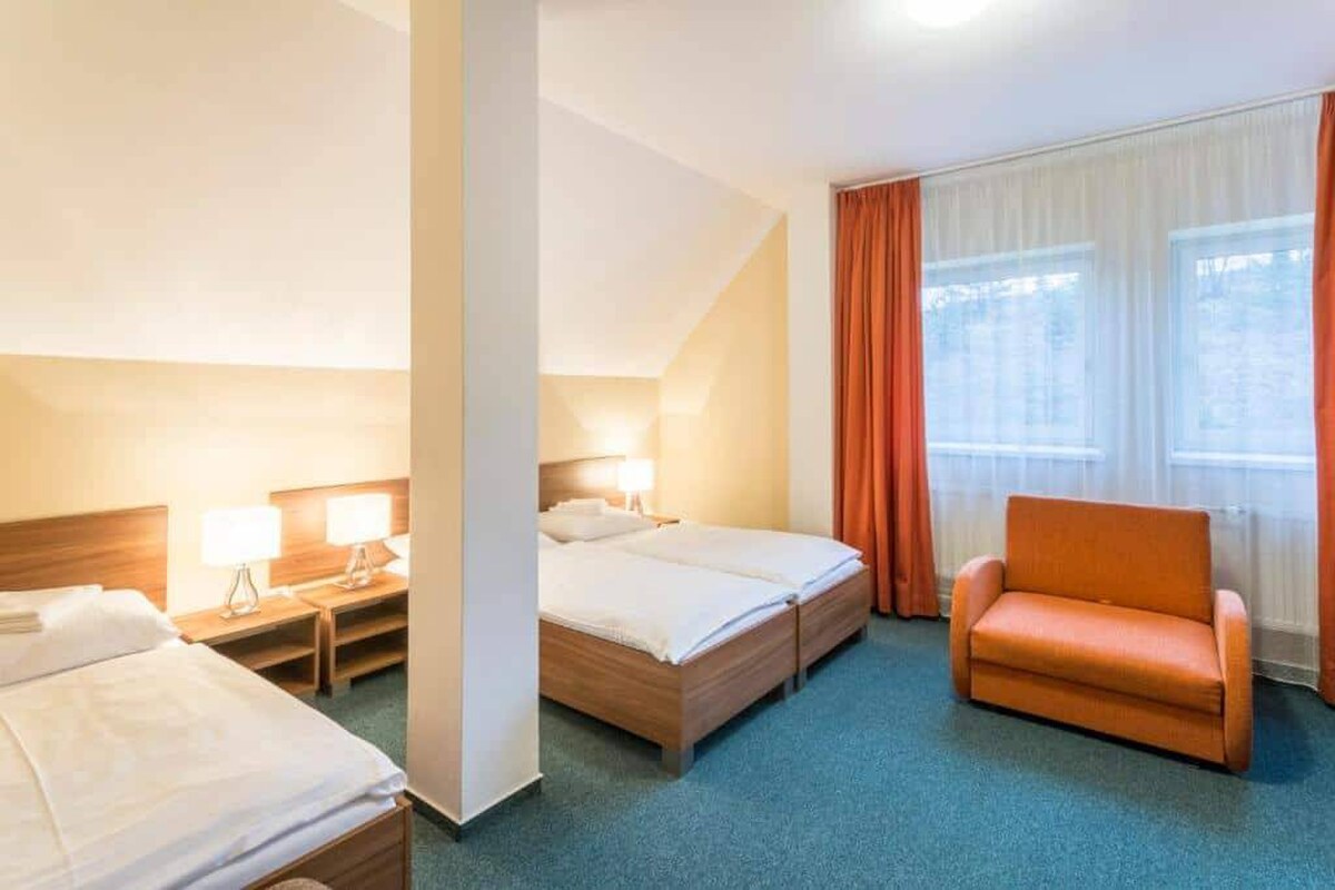 Hotel v nádhernom prostredí pod Tatrami na predaj — foto 8
