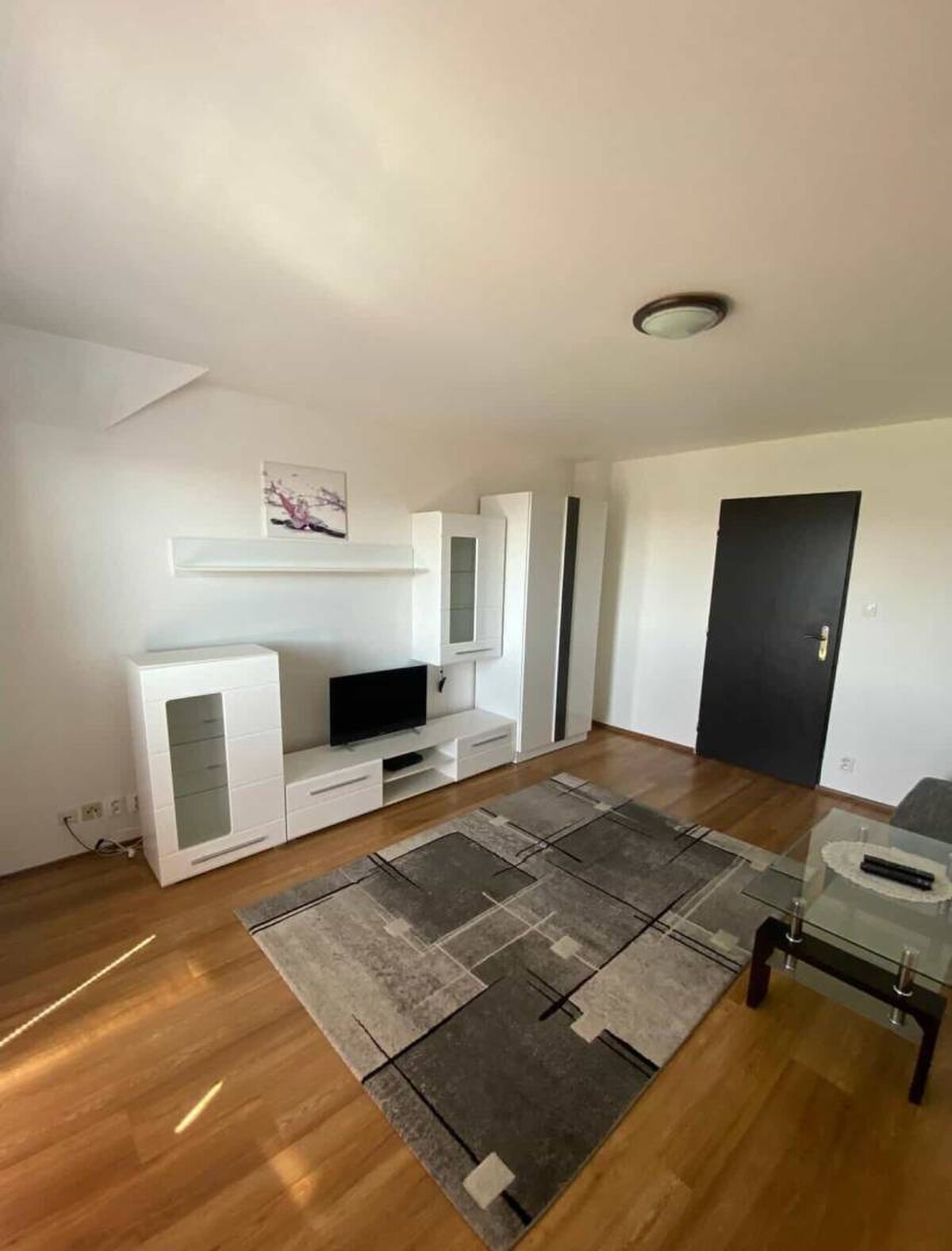 Prenájom 3-izbového apartmánu vo Veľkej Lomnici — foto 3