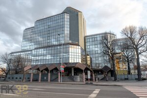 Reprezentatívne administratívne priestory na prenájom — foto 18