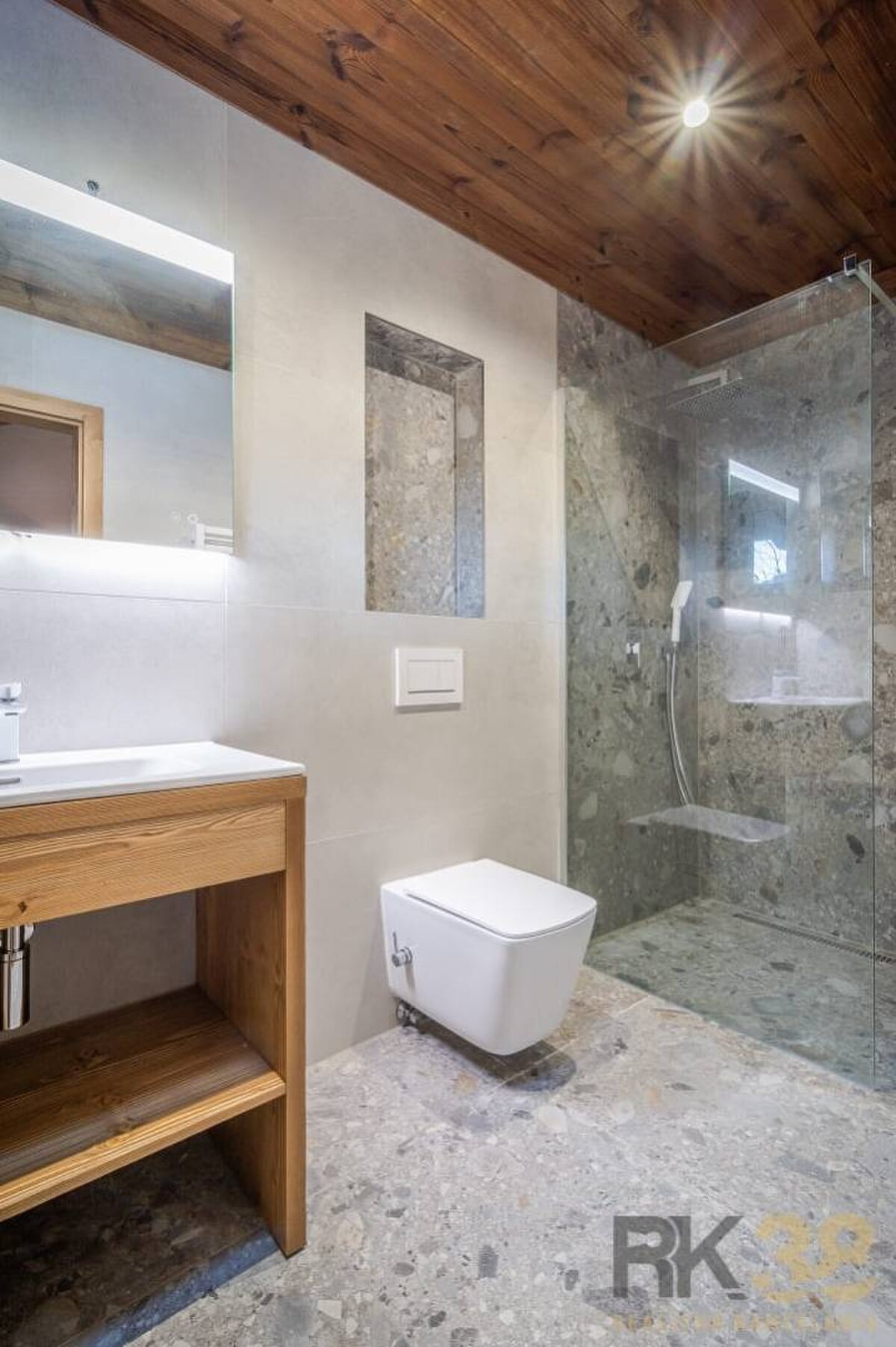 Investičný apartmán s terasou priamo pri lanovke v Jasnej — foto 17