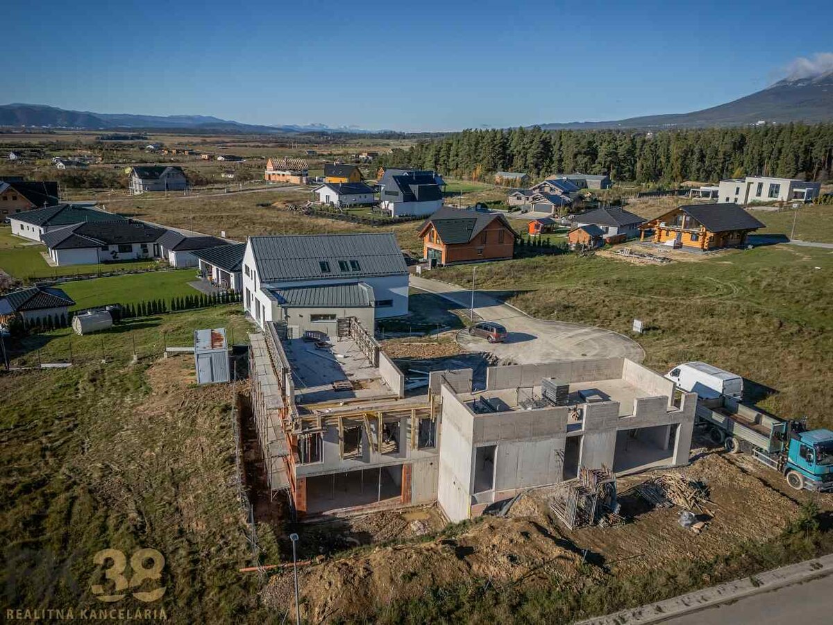 Moderný rodinný dom v podhorí Vysokých Tatier — foto 19