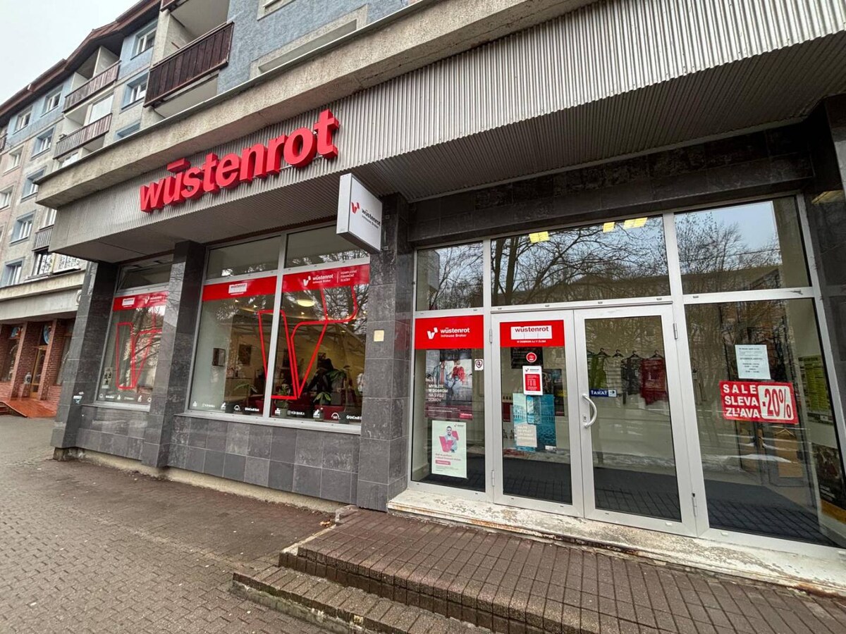 Exkluzívne - Obchodný priestor na prenájom v centre mesta Poprad — foto 3