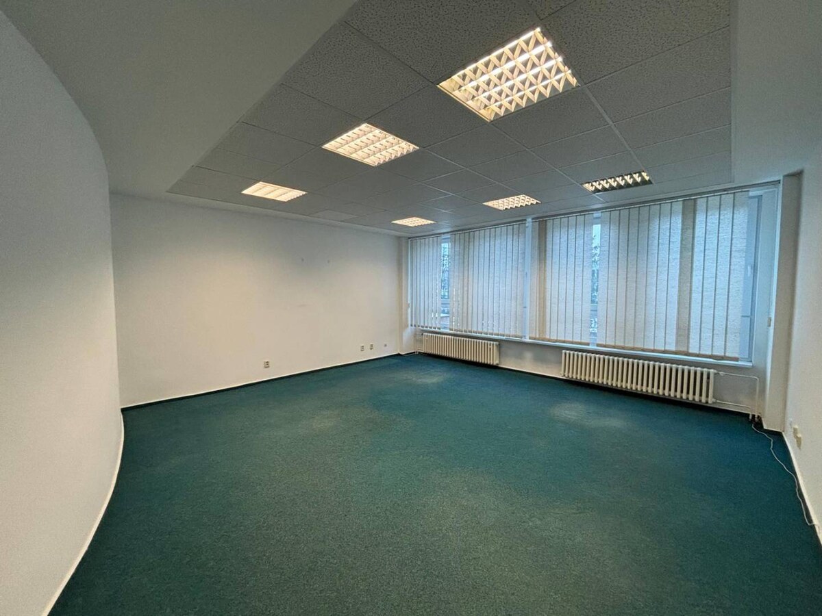 Na prenájom administratívne priestory v Poprade   za OC výkrik — foto 3