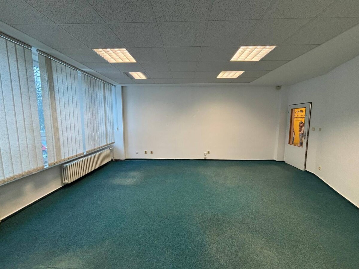 Na prenájom administratívne priestory v Poprade   za OC výkrik — foto 5