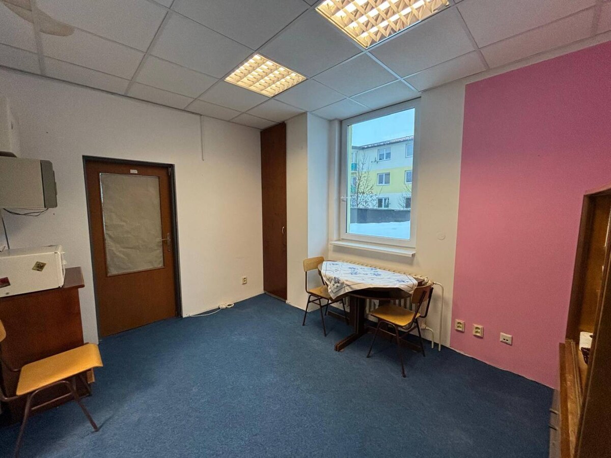 Na prenájom administratívne priestory v Poprade   za OC výkrik — foto 6